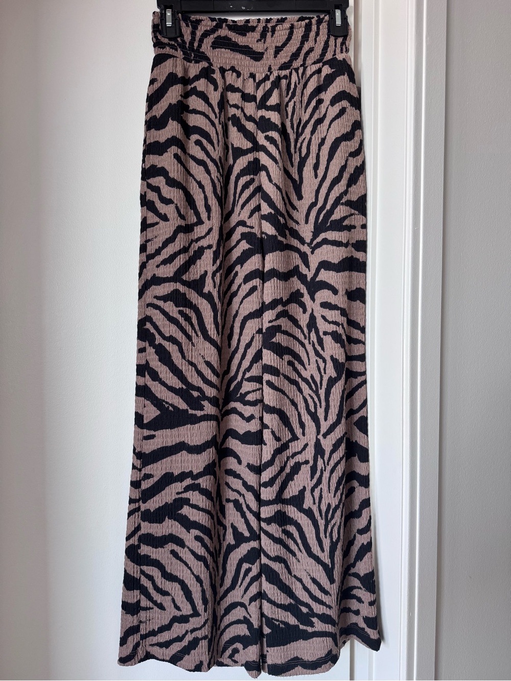 Bar III Cheetah Flowy Pants